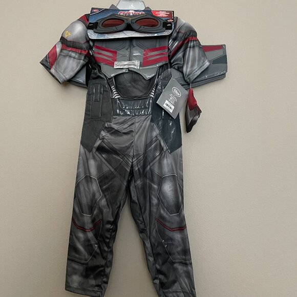 Disney Store, Kids size 3, Falcon Costume from Captain America: Civil War - Picture 3 of 7